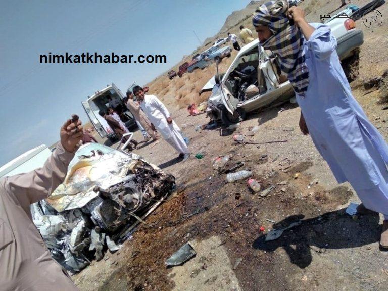 بررسی حادثه تصادف در مسیر زاهدان _ خاش و تعداد کشته شدگان + تصاویر حادثه