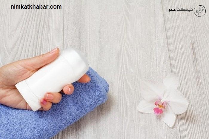 اشتباهات رایج در استفاده از دئودورانت که باعث آسیب به بدن می شوند