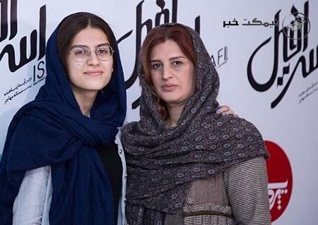 سارینا فرهادی و مادرش سارینا فرهادی و مادرش