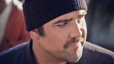 بیوگرافی امیر کاوه آهنین جان بازیگر مسیر در سریال الگوریتم بیوگرافی امیر کاوه آهنین جان بازیگر