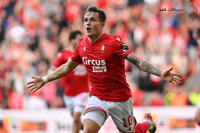 دنیس اکرت بازیکن دورگه