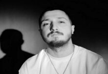 عذرخواهی شایع از طرفدارانش برای حضور در برنامه گنگ + فیلم عذرخواهی شایع از طرفدارانش برای حضور در برنامه گنگ