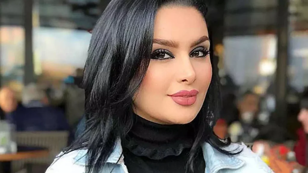 فعالیت دنیا جهانبخت در بله و روبیکا