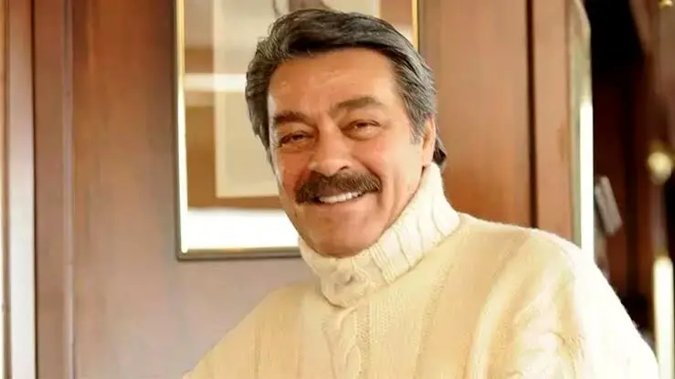 درگذشت کادیر اینانیر 